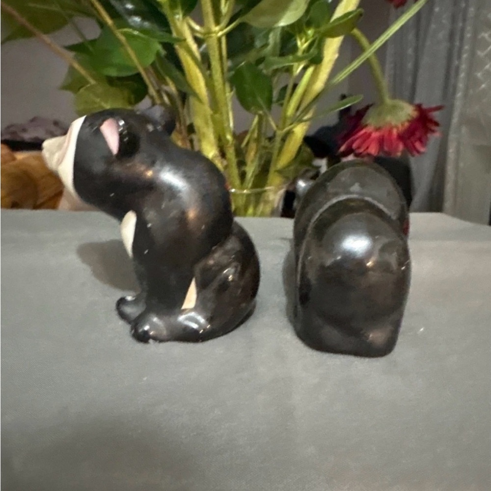 Vintage Asian Salt & Pepper Shaker Set Black Bears with made in Japan - Picture 2 of 5